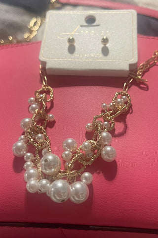 Pearl Cluster Necklace