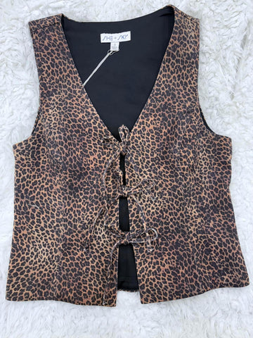 Leo Vest